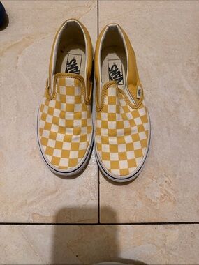 Vans Slip-On Checkerboard in Yellow and White